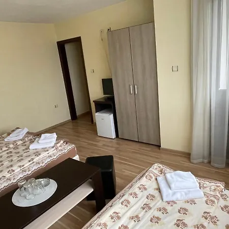 Πανσιόν александра 3*