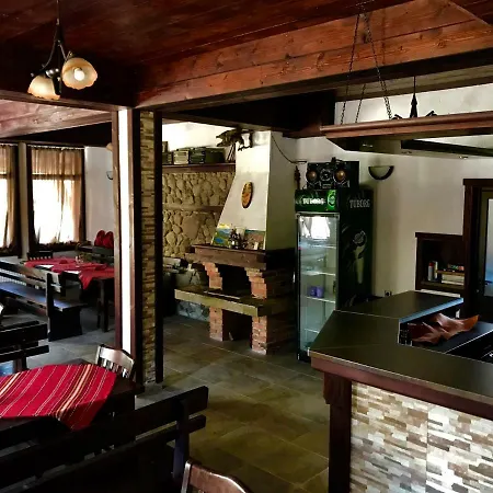 александра 招待所 3*