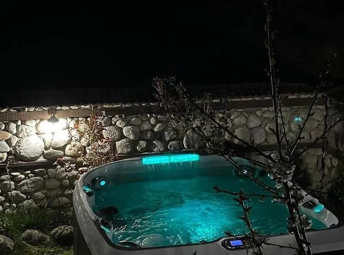 Affittacamere александра 3*