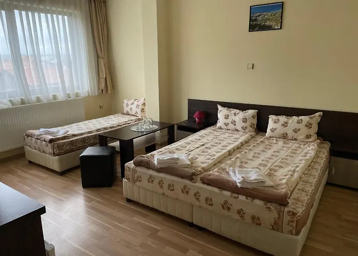 Affittacamere александра 3*