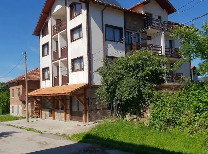 александра Affittacamere Dobrinishte